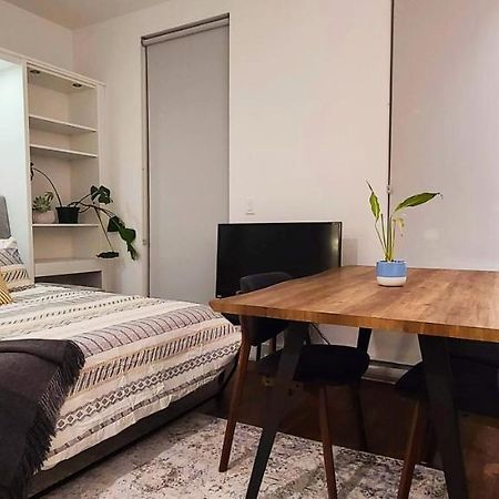 Ironworks Studio By Iris Properties! Βίλα Βικτώρια Εξωτερικό φωτογραφία