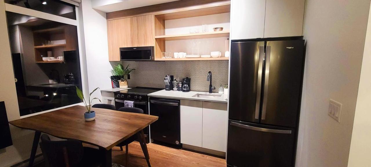Ironworks Studio By Iris Properties! Βίλα Βικτώρια Εξωτερικό φωτογραφία